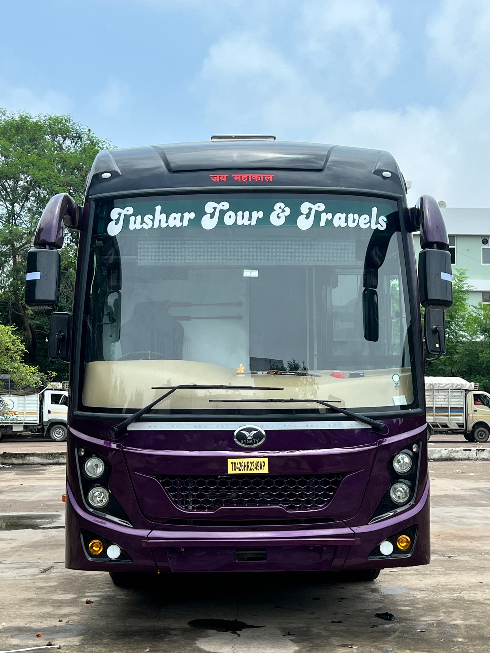 Tushar Luxury Bus – Front Exterior